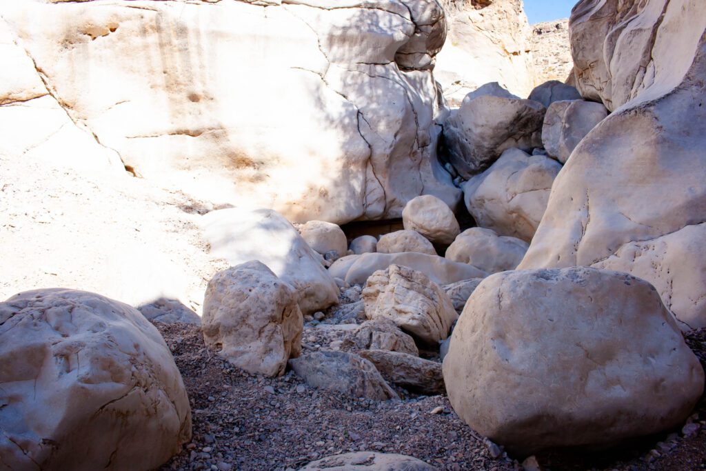 Ernst Tinaja Trail White Rocks